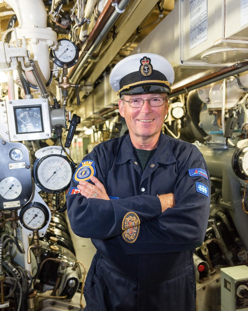 Officier du sous-marin Onondaga lors d'une nuit à bord Site historique maritime de la Pointe-au-Père Officier du sous-marin Onondaga lors d'une nuit à bord Site historique maritime de la Pointe-au-Père