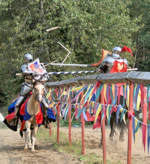 Feste médiévale Joute chevalier Crédit Jihème Déhène – Feste Médiévale