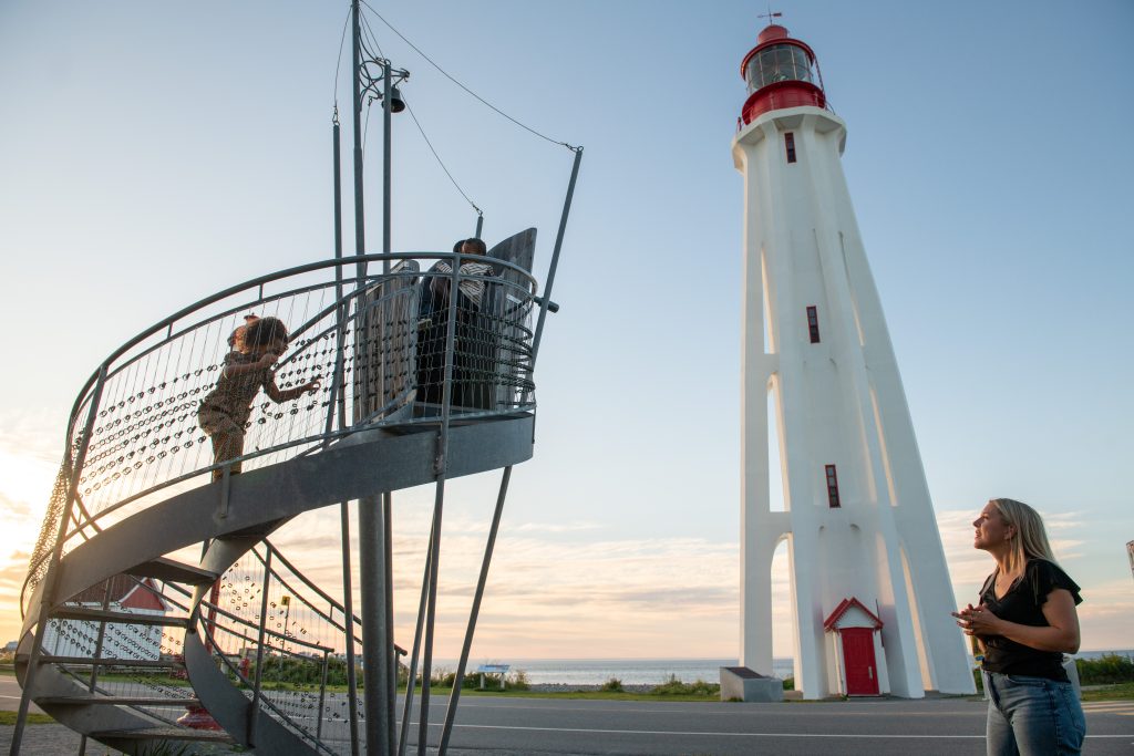 Phare de Pointe-au-Père et tour Site historique maritime de la Pointe-au-PèreCrédit SHMP Phare de Pointe-au-Père et tour Site historique maritime de la Pointe-au-PèreCrédit SHMP