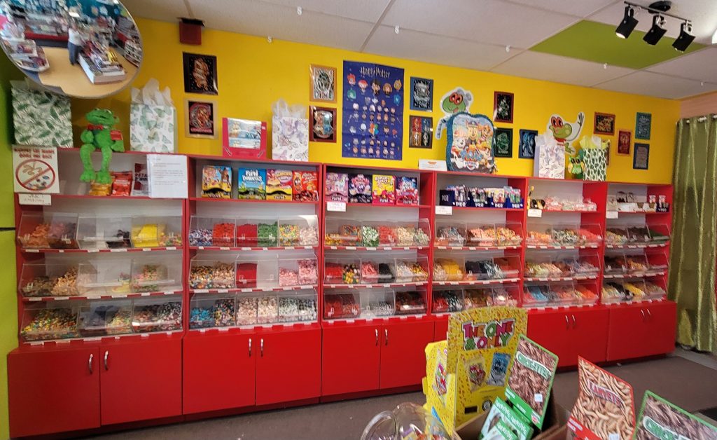 Générations bonbons intérieur du magasin 2 Générations bonbons intérieur du magasin 2