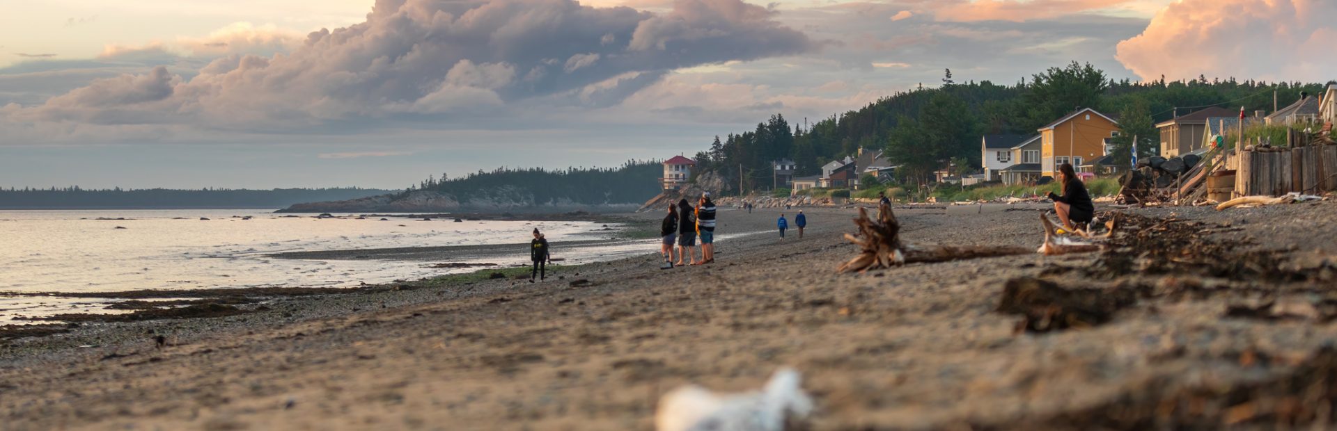 https://tourismerimouski.com/wp-content/uploads/2026/09/Plage_Rocher_Blanc_2.jpg